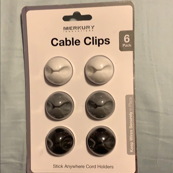 Cable Clips - Picture 1 of 3
